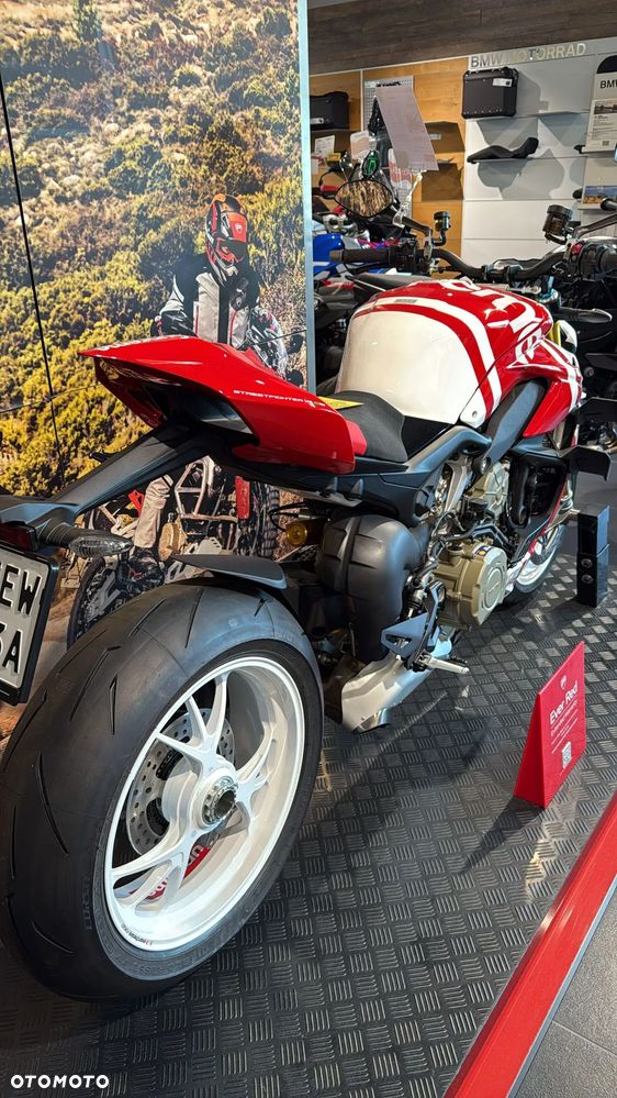 Ducati Streetfighter V4 - 14