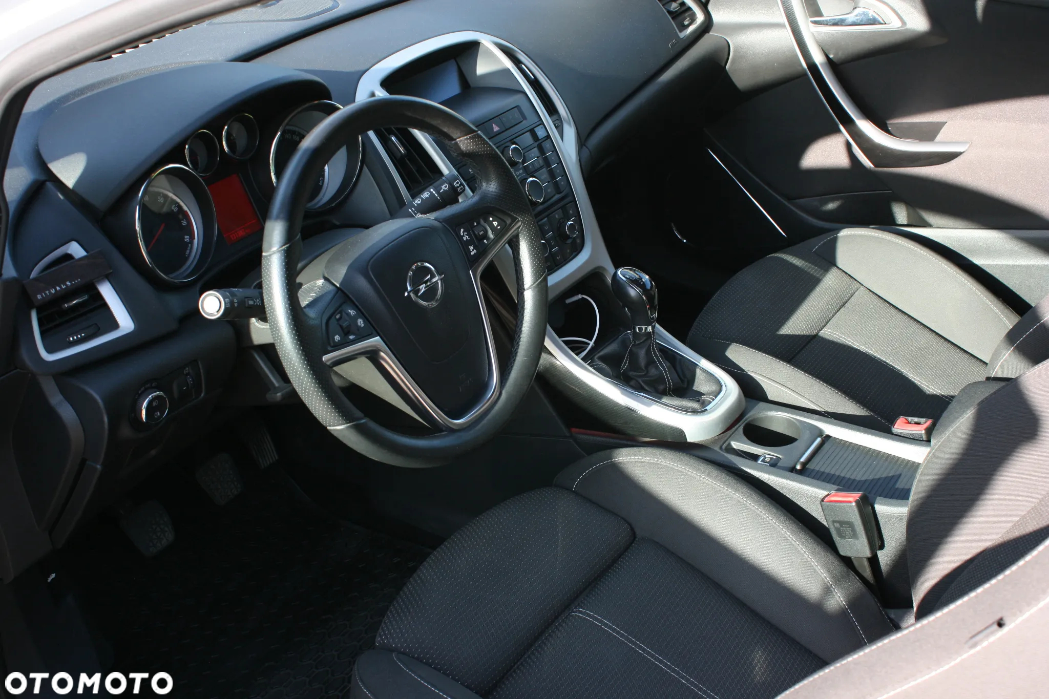 Opel Astra GTC 1.4 Turbo ecoFLEX Start/Stop - 27