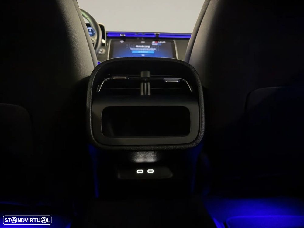 Mercedes-Benz E 220 d - 14