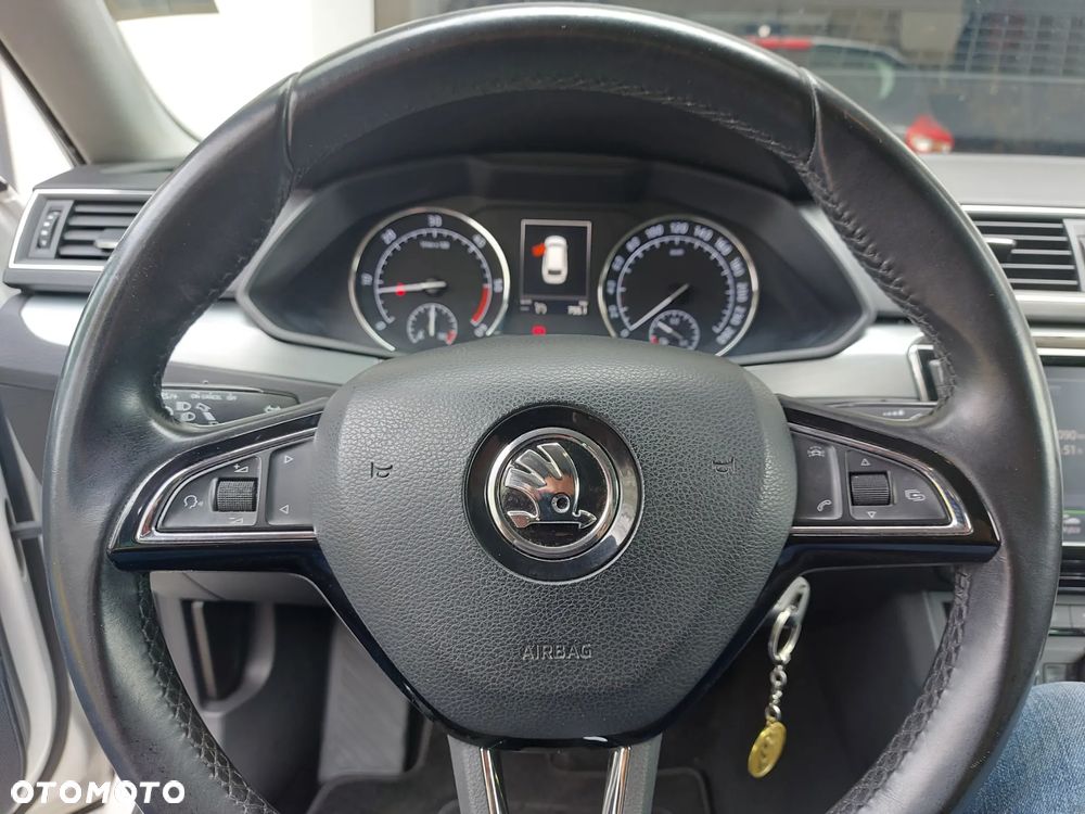 Skoda Superb 2.0 TDI Ambition - 12