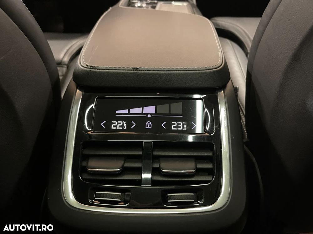 Volvo XC 90 Recharge T8 eAWD Inscription - 24
