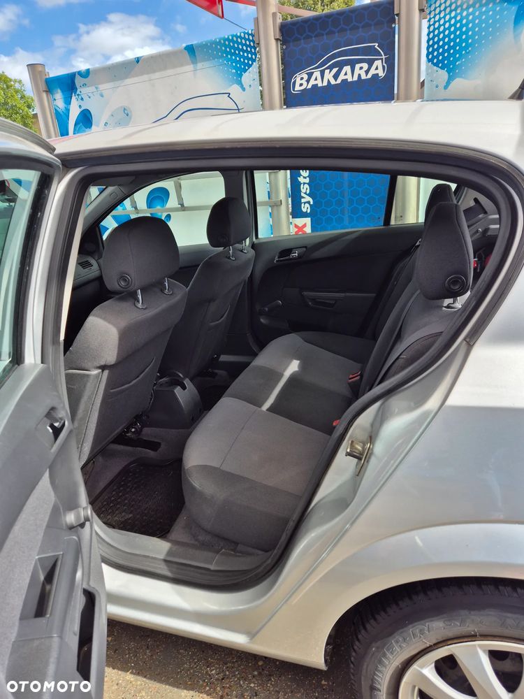 Opel Astra 1.6 - 12