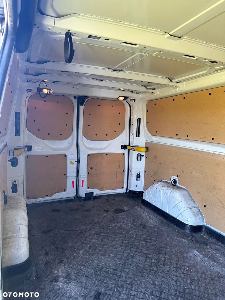 Ford Transit Custom - 9