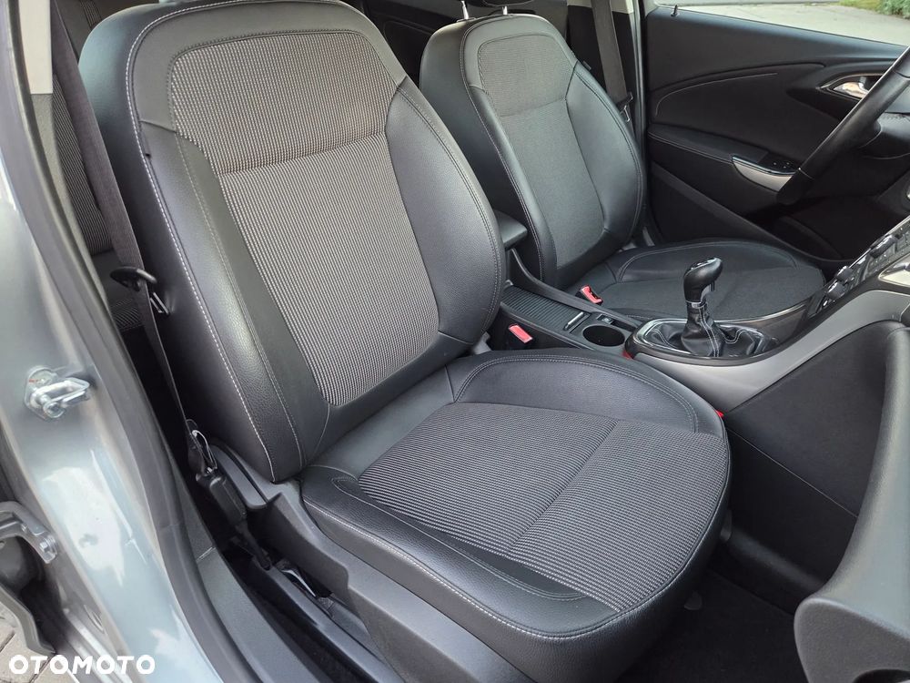 Opel Astra 1.4 T Cosmo S&S - 8
