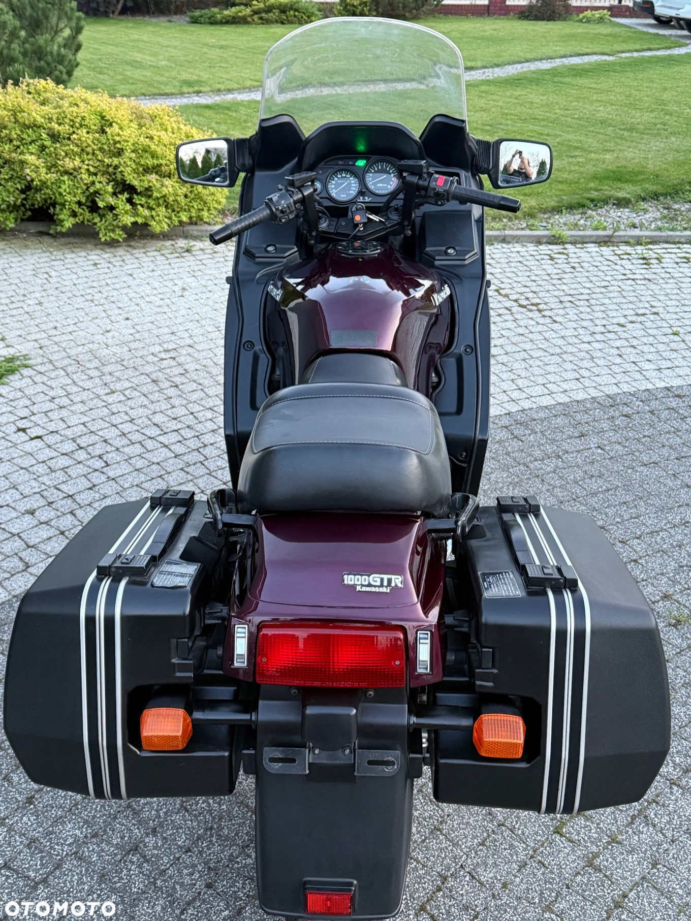 Kawasaki 1000 GTR - 21