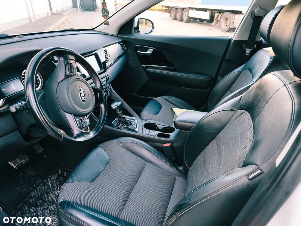Kia Niro 1.6 GDI Hybrid L - 10