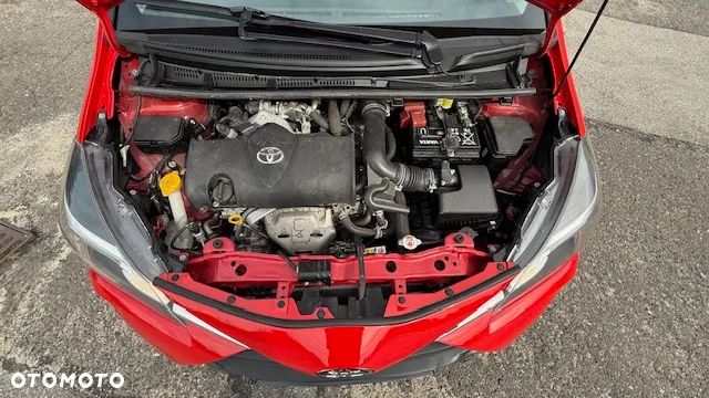 Toyota Yaris 1.5 20th Anniversary CVT - 9