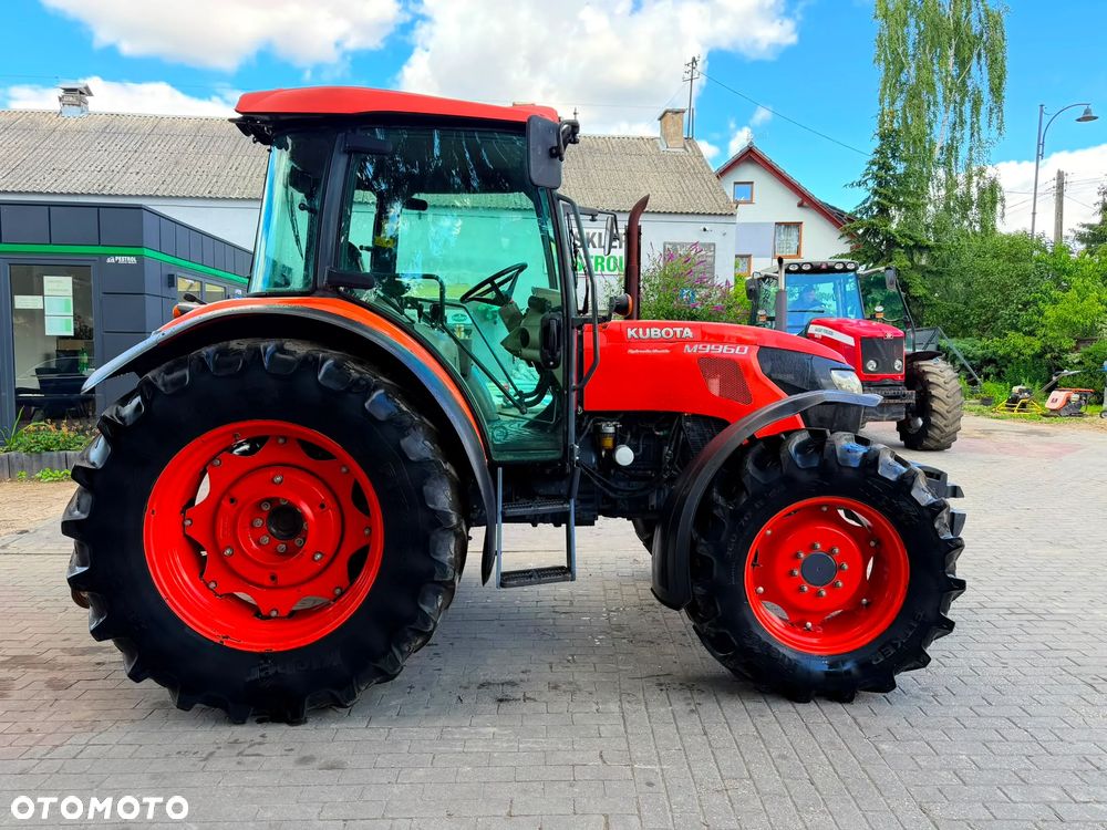 Kubota M9960 Hydraulic Shuttle - 6
