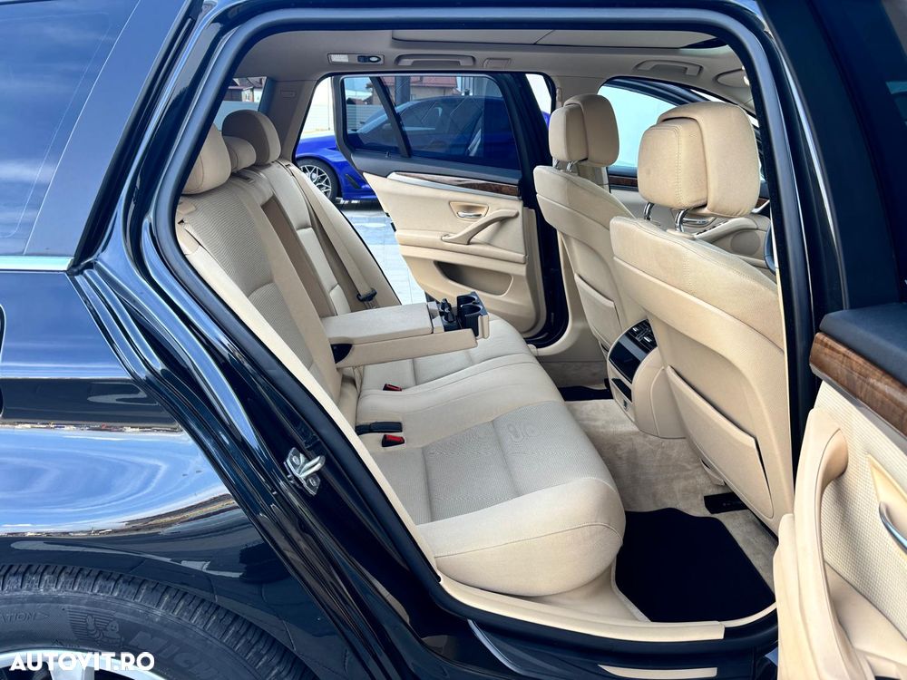 BMW Seria 5 520d Aut. - 21