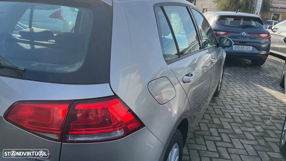 VW Golf 1.6 TDi Edition - 11