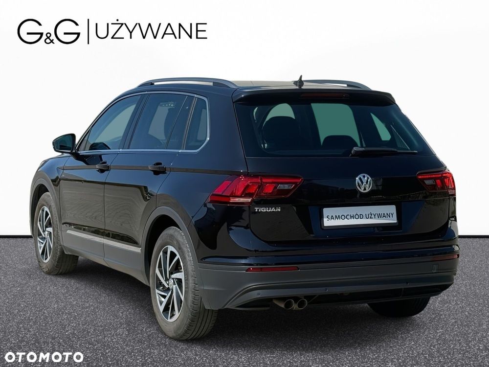 Volkswagen Tiguan - 4
