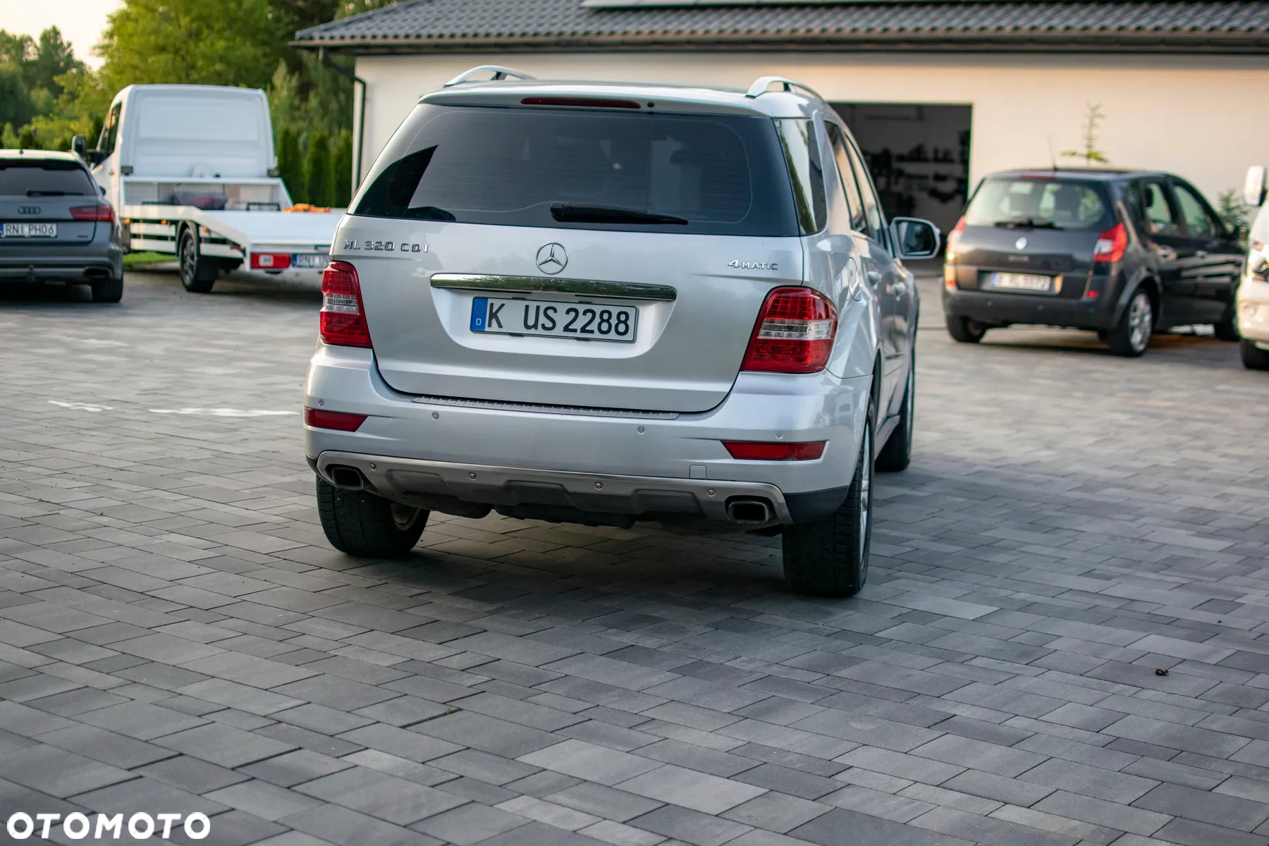 Mercedes-Benz ML - 15