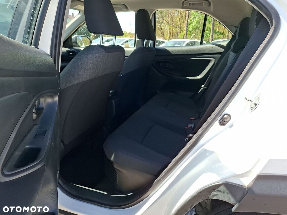 Toyota Yaris Cross - 16