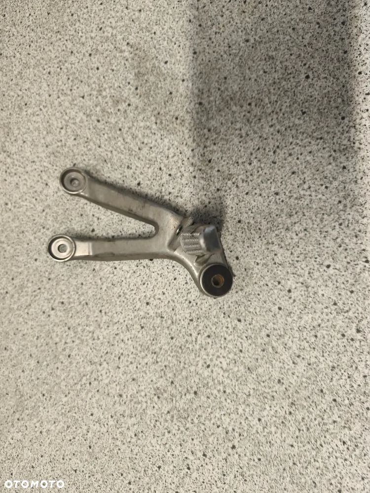 Set prawy tył, podnożek pasażera Honda CBR 900RR CBR900 RR CBR900RR CBR 900 RR - 5