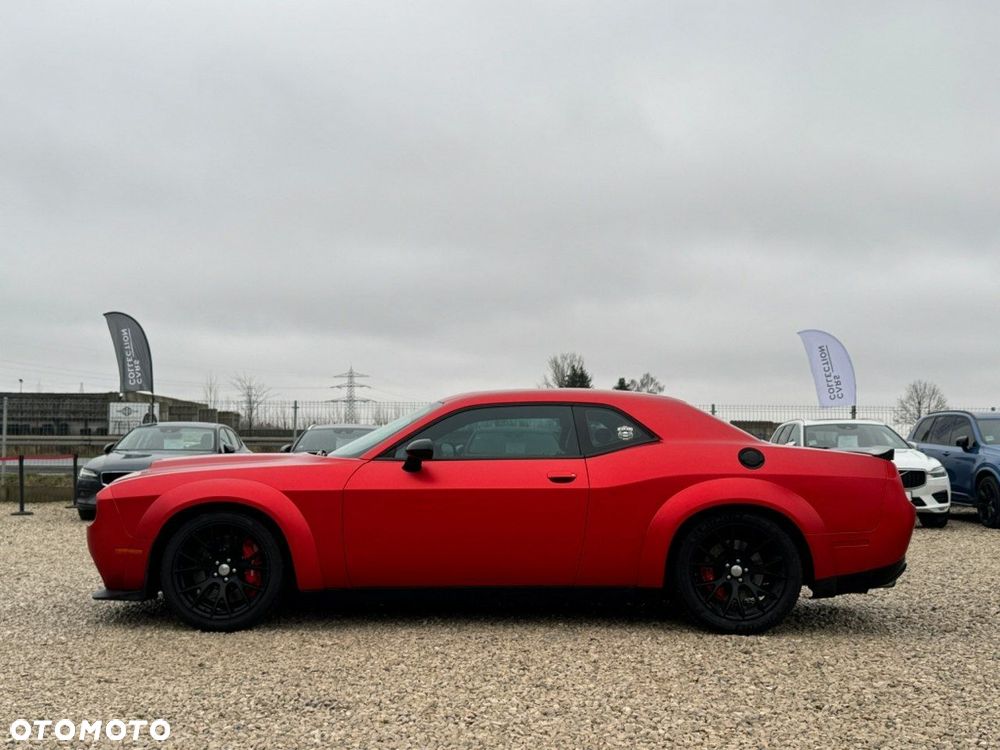 Dodge Challenger - 7