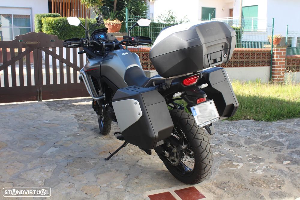 Honda Transalp RD16 (2023) - 2