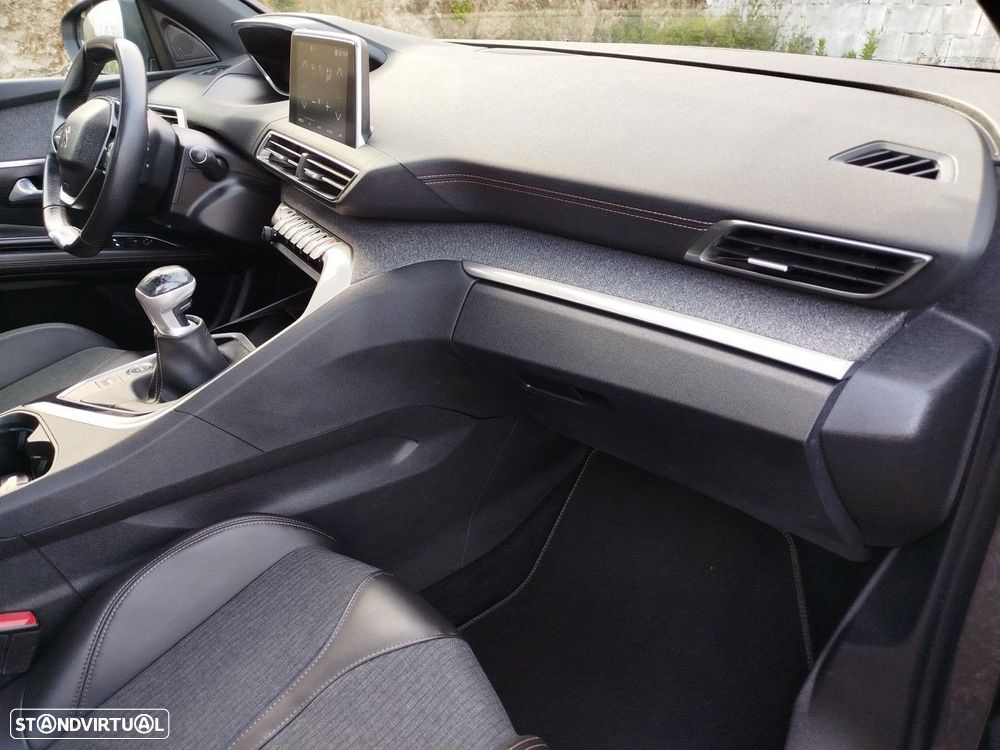 Peugeot 3008 1.2 PureTech GT Line - 29