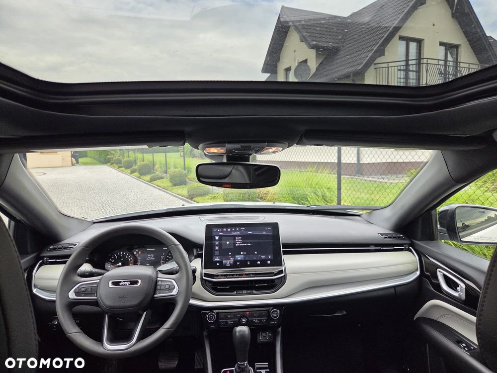 Jeep Compass - 13