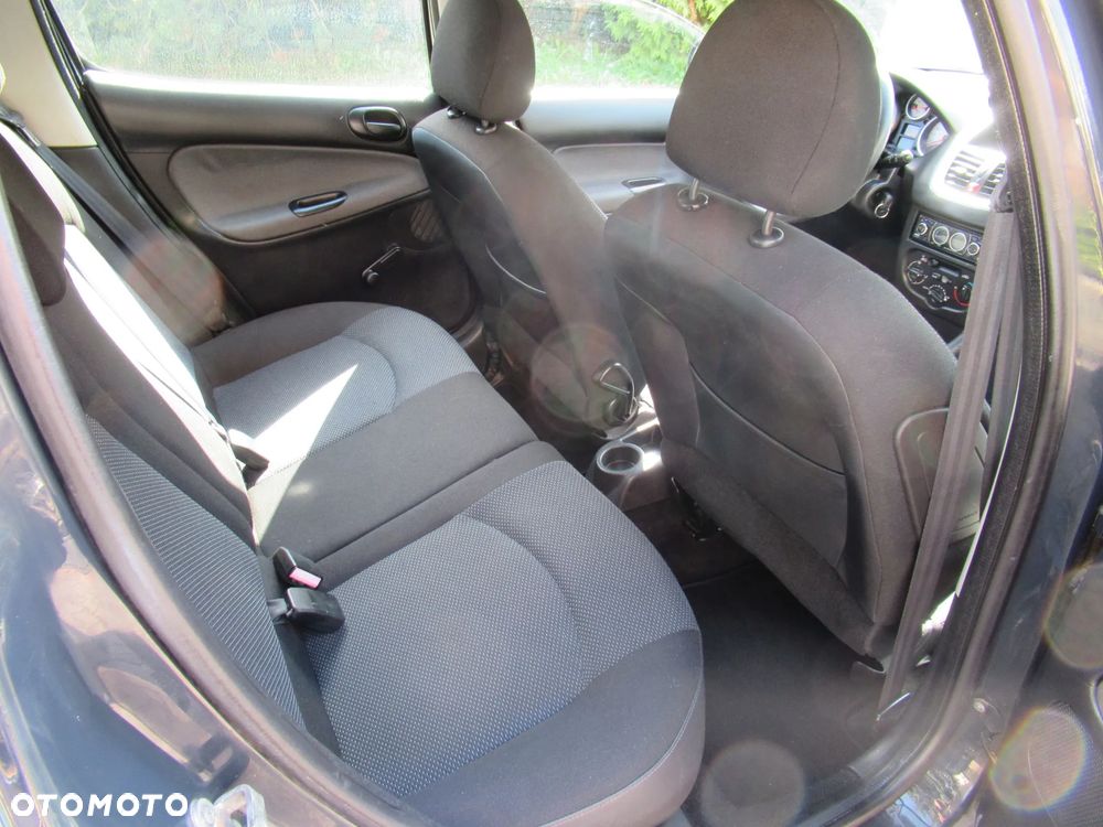 Peugeot 206 plus 60 - 27