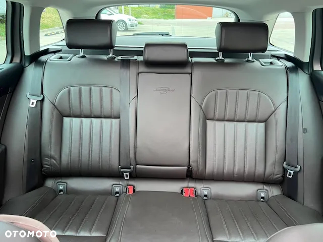 Skoda Superb 2.0 TDI L&K DSG - 20
