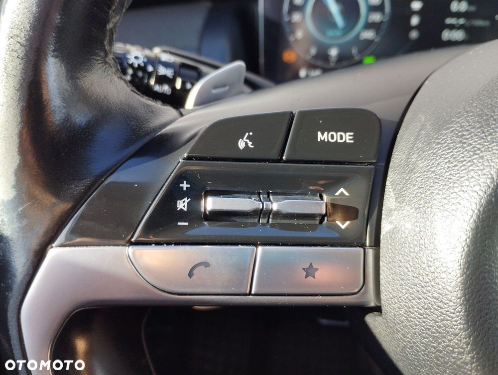 Hyundai Tucson 1.6 T-GDi HEV Executive 2WD - 31