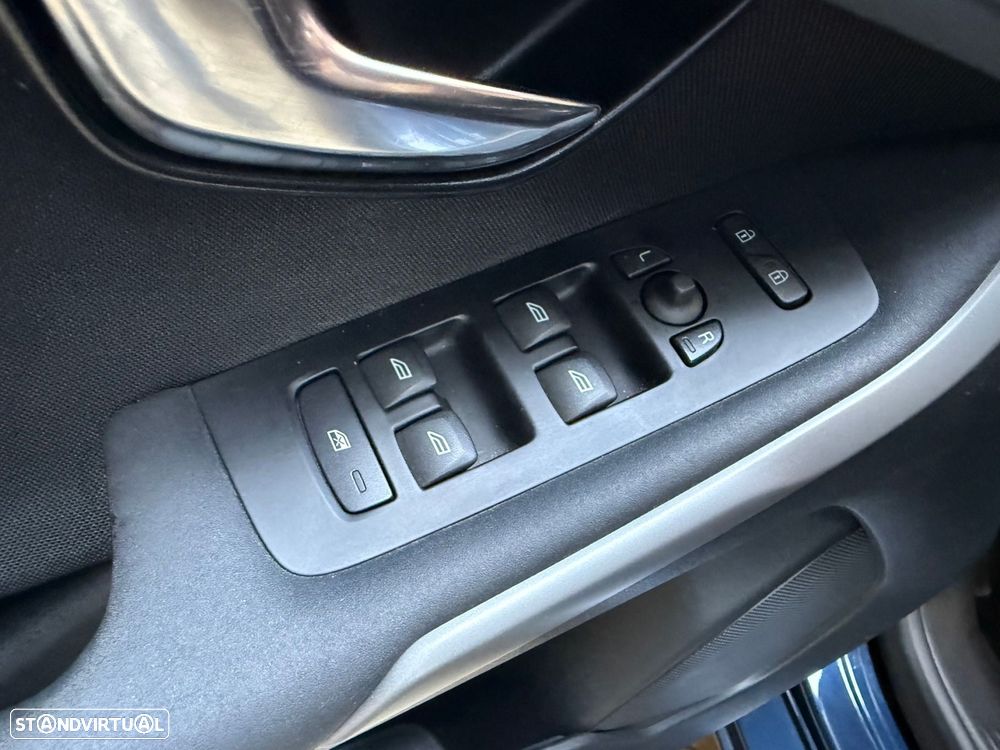 Volvo V40 1.6 D2 Momentum - 8