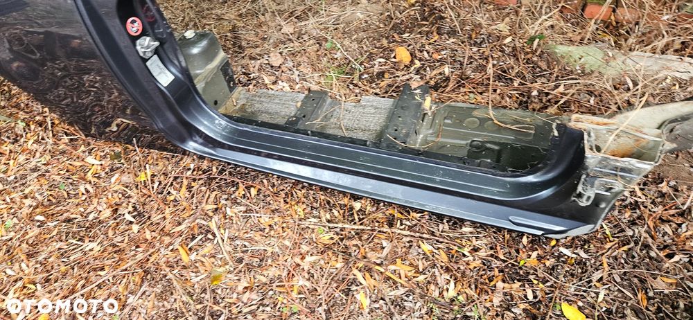 FORD FIESTA MK7 HB 3D 3 DRZWI Bok prawy Ćwiartka prawa Błotnik tył prawy Błotnik tylny prawy Próg Słupek szyby czołowej KOLOR S9 - 5