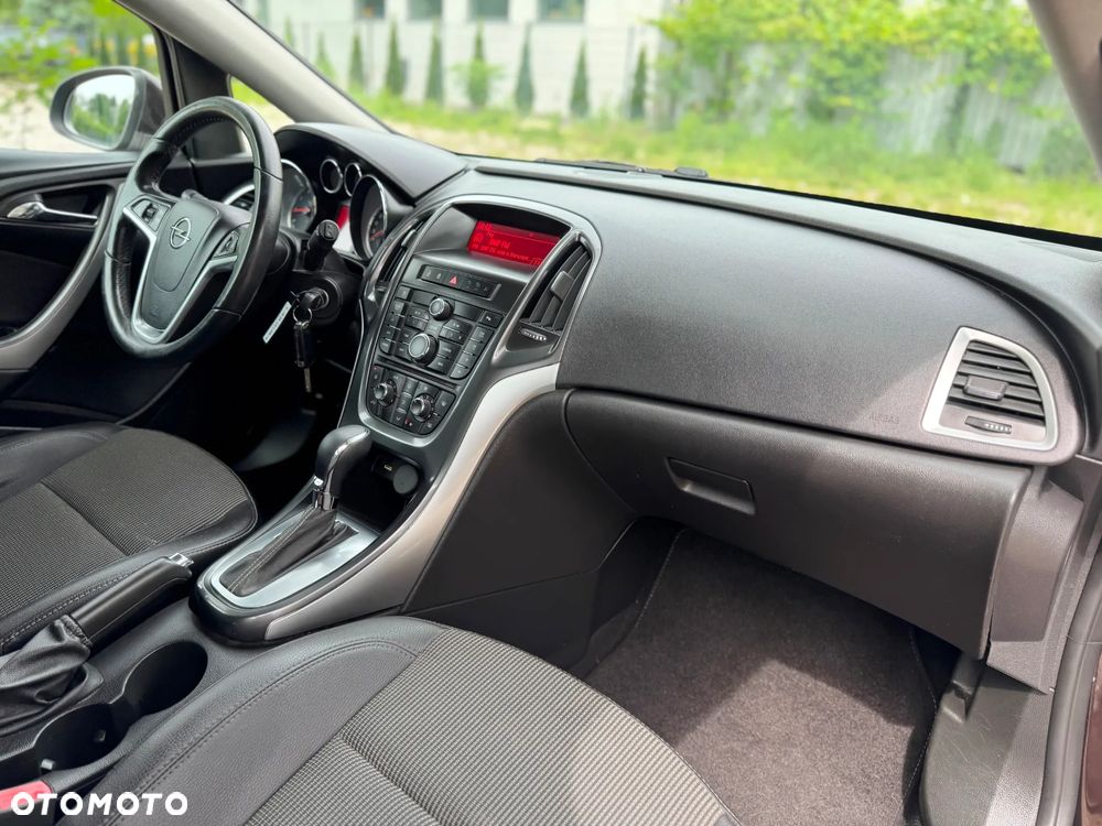 Opel Astra 1.6 Cosmo EU6 - 32