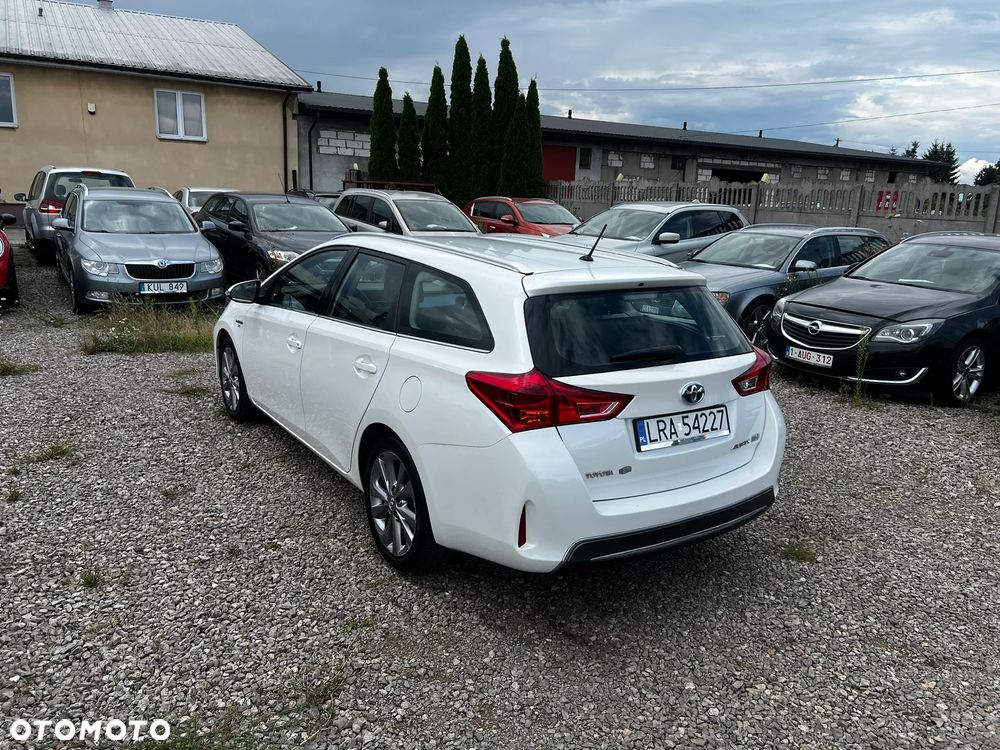Toyota Auris - 3