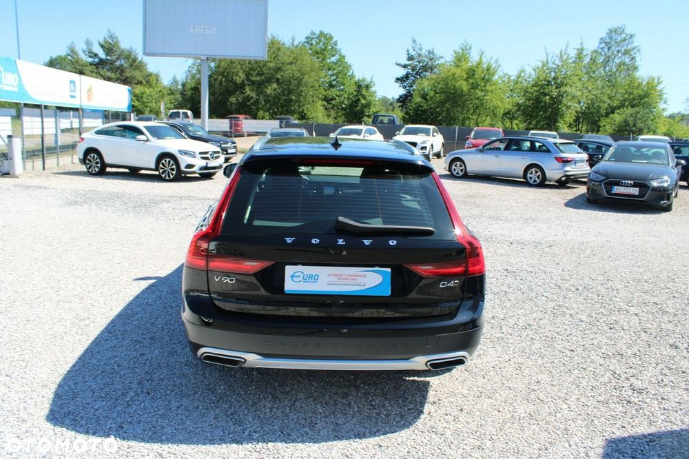 Volvo V90 Cross Country D4 AWD - 8