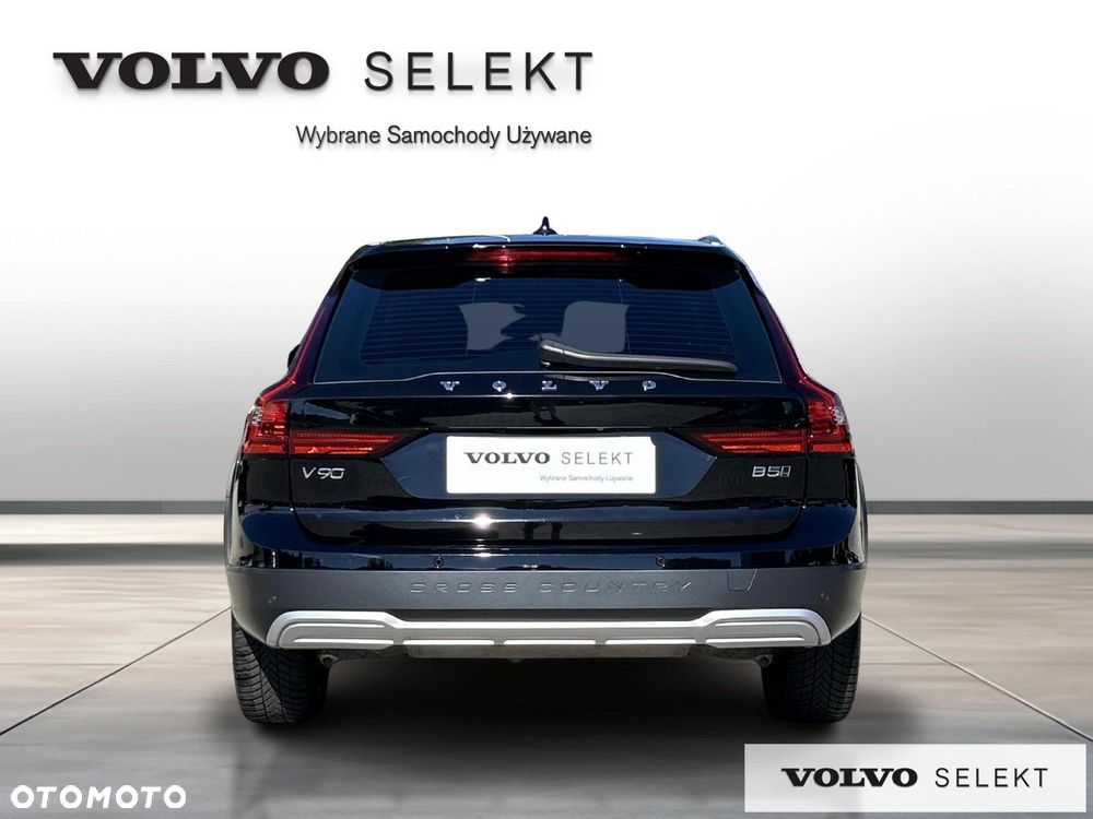 Volvo V90 Cross Country - 5