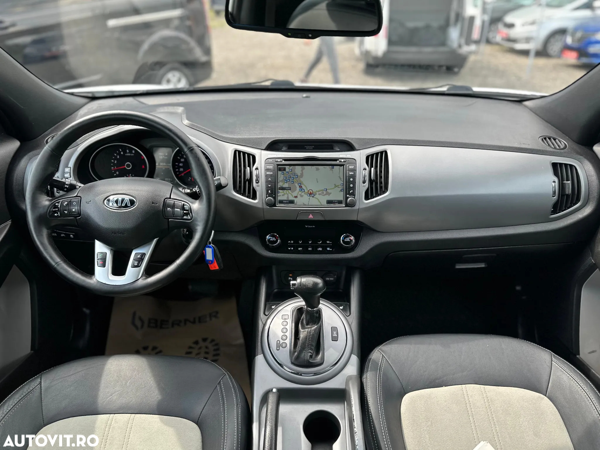 Kia Sportage 2.0 CRDI 4WD Automatik Vision - 33