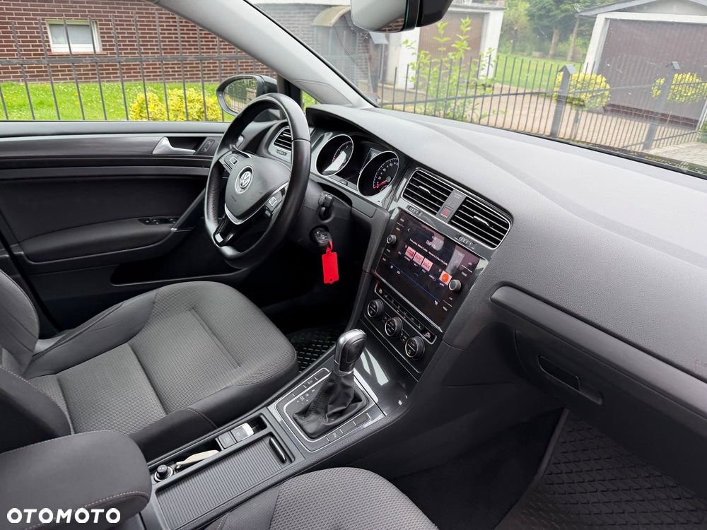 Volkswagen Golf 1.5 TSI BlueMotion ACT DSG Highline - 15