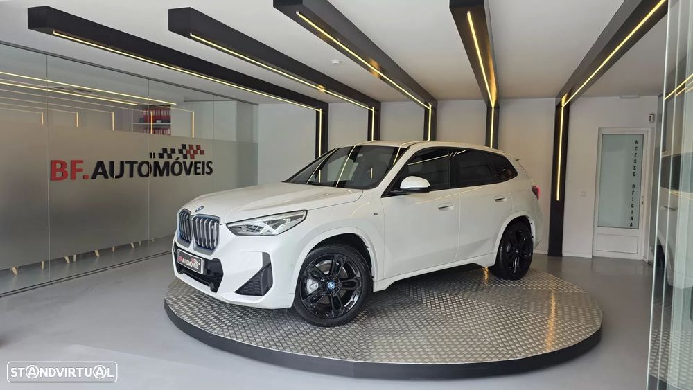 BMW iX1 xDrive30 Pack Desportivo M - 2
