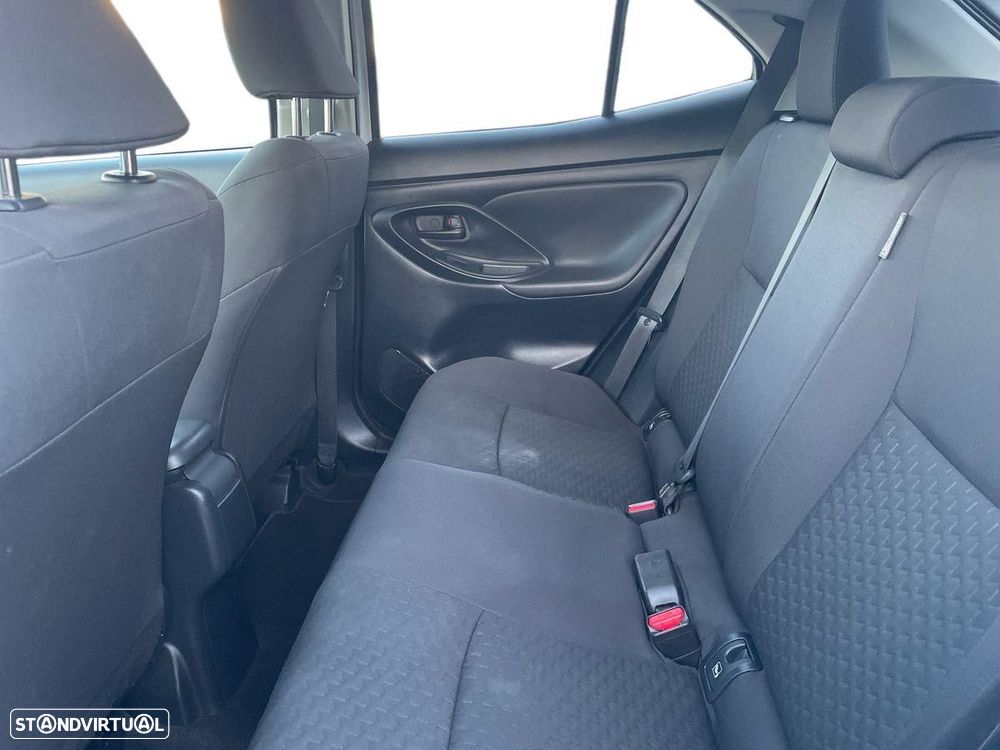 Toyota Yaris Cross 1.5 HDF Comfort Plus - 11