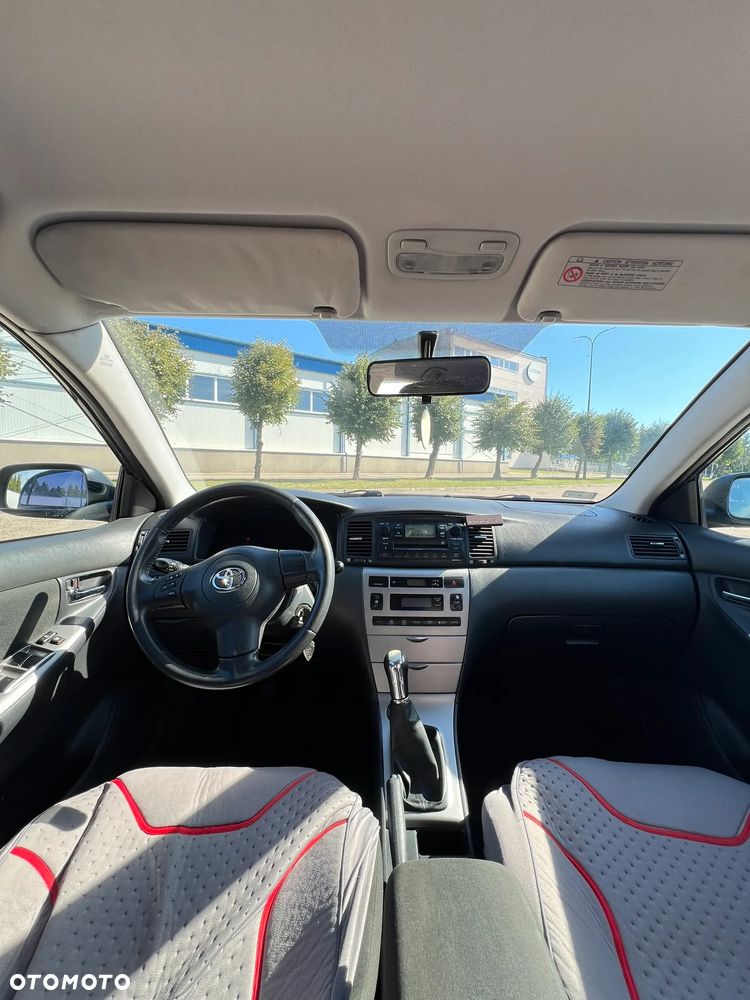 Toyota Corolla 1.4 D-4D Sol - 16