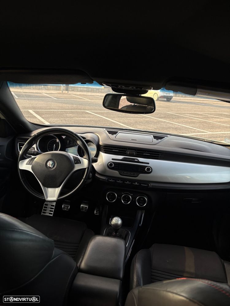 Alfa Romeo Giulietta 1.6 JTDm Distinctive 57X - 4