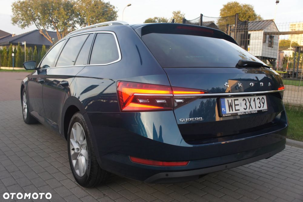 Skoda Superb 2.0 TDI SCR Ambition DSG - 4
