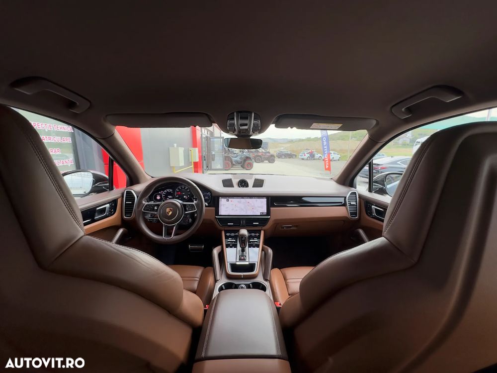 Porsche Cayenne S - 23
