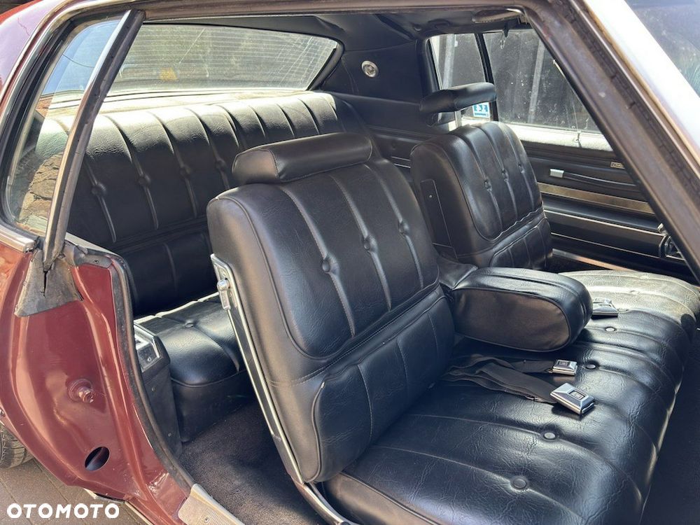 Oldsmobile Toronado - 32