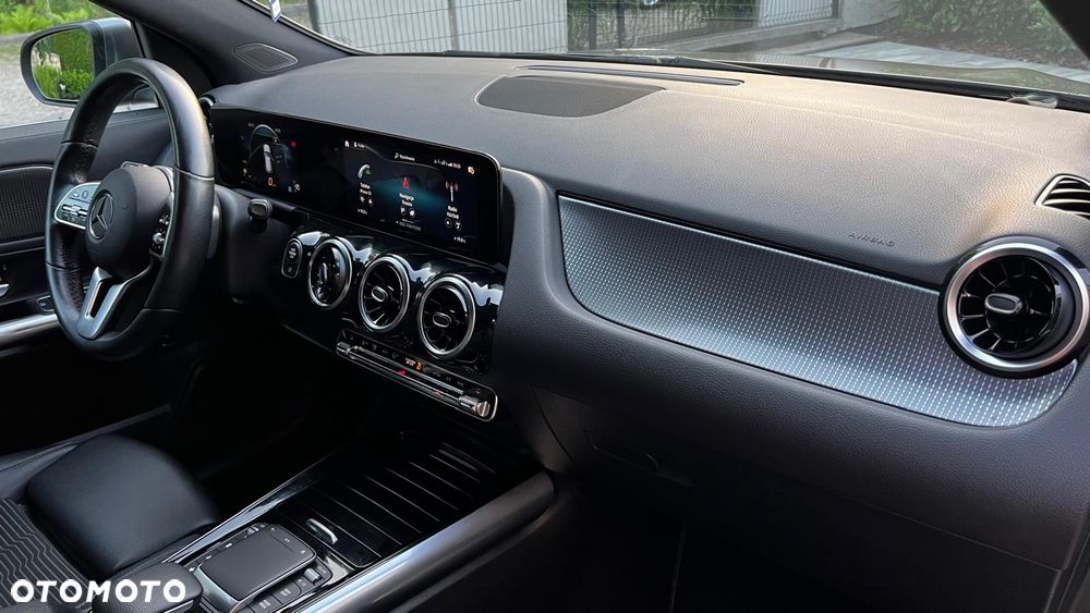 Mercedes-Benz GLA 200 - 34