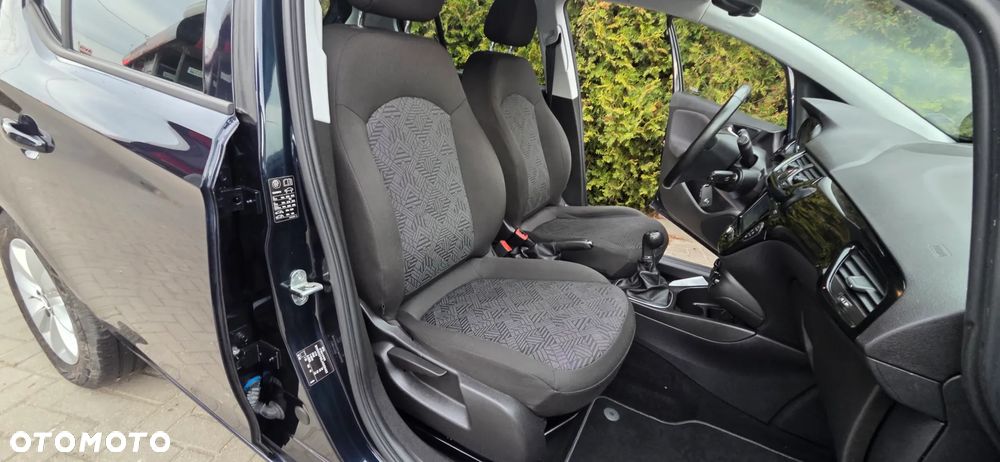 Opel Corsa 1.4 16V Innovation - 38