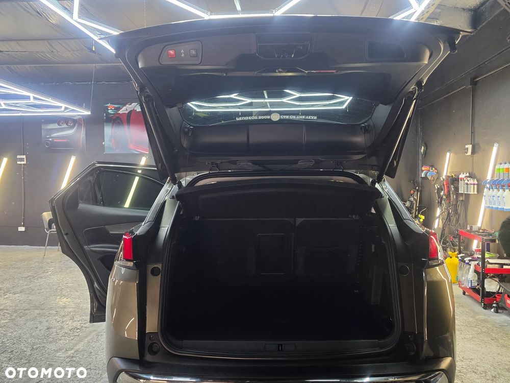 Peugeot 3008 1.6 BlueHDi Active S&S EAT6 - 4