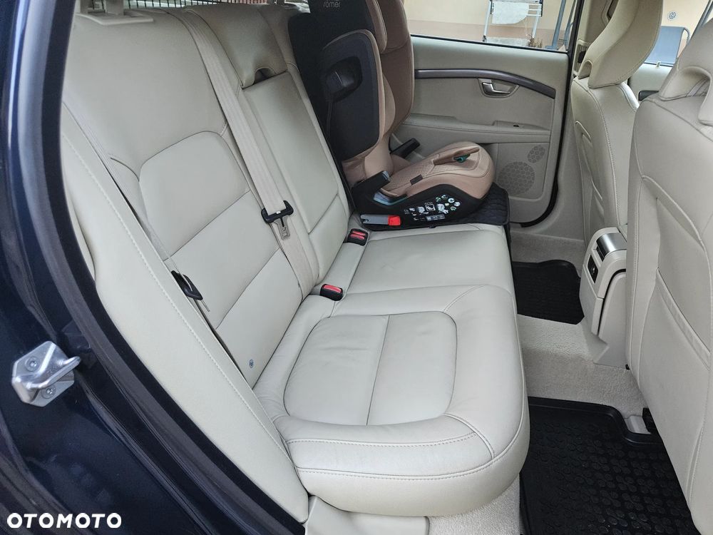 Volvo V70 D4 Momentum - 22