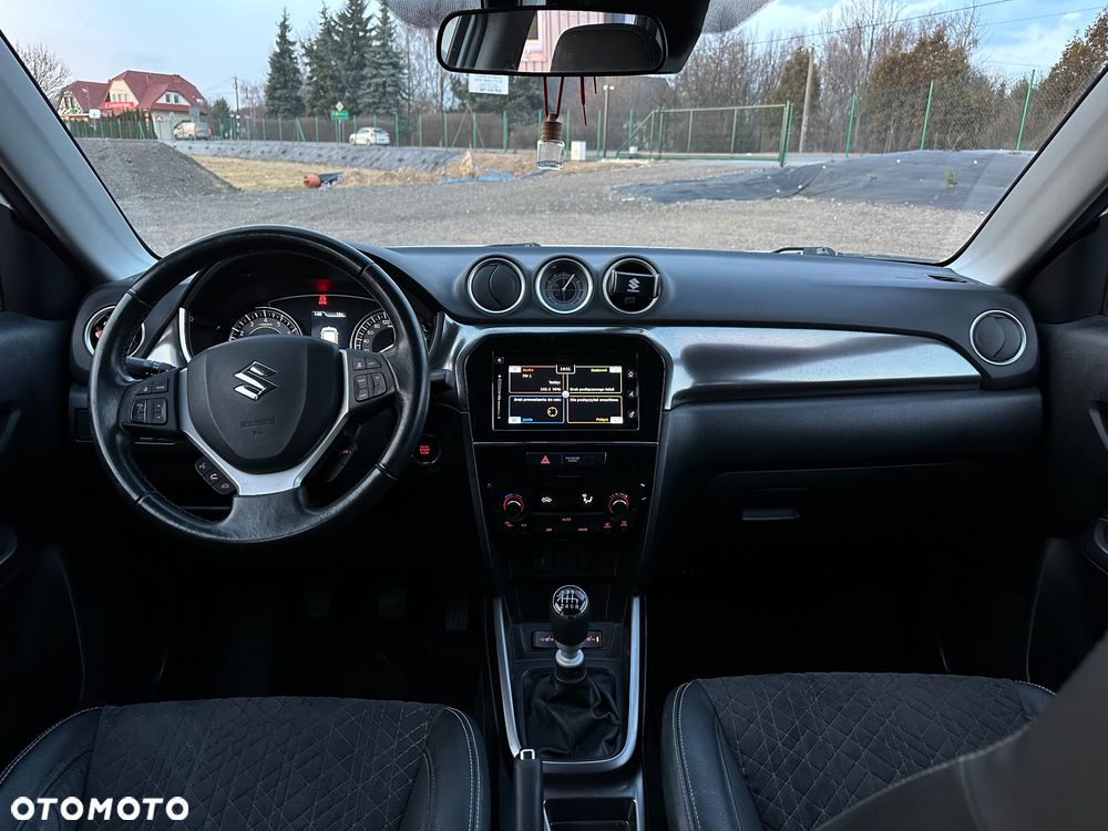 Suzuki Vitara - 23