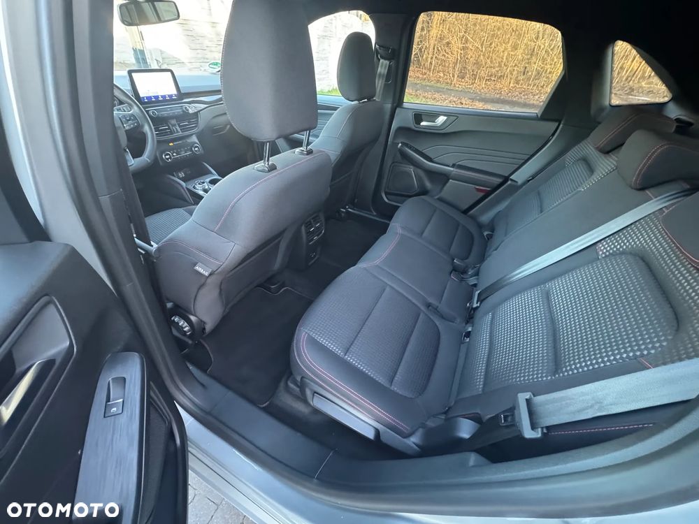 Ford Kuga 2.5P PHEV FWD ST-Line X - 32