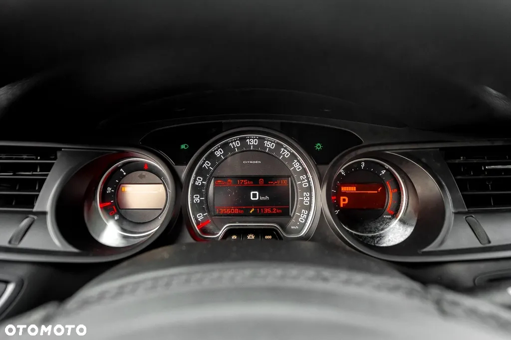 Citroën C5 3.0 HDi V6 Exclusive Equilibre Navi - 28