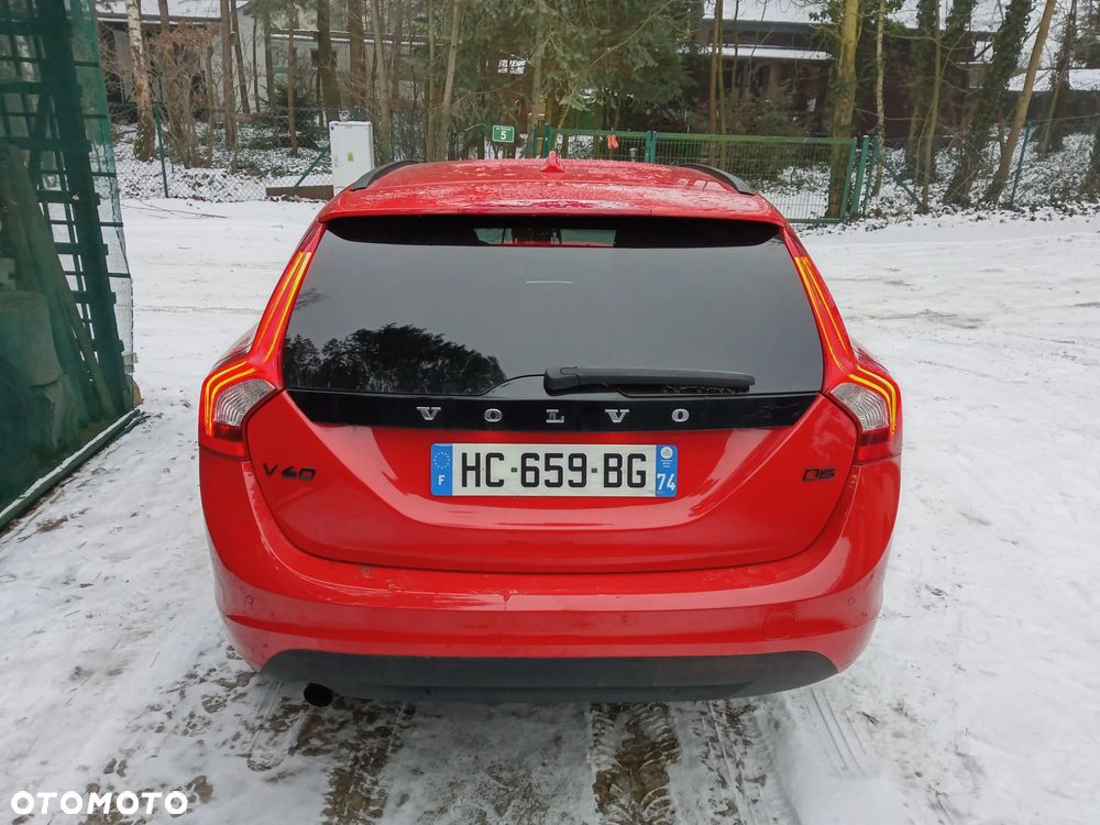 Volvo V60 D3 Momentum - 10