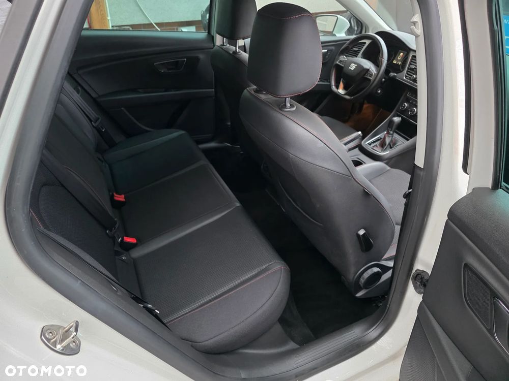 Seat Leon 2.0 TDI DPF Ecomotive DSG FR - 38