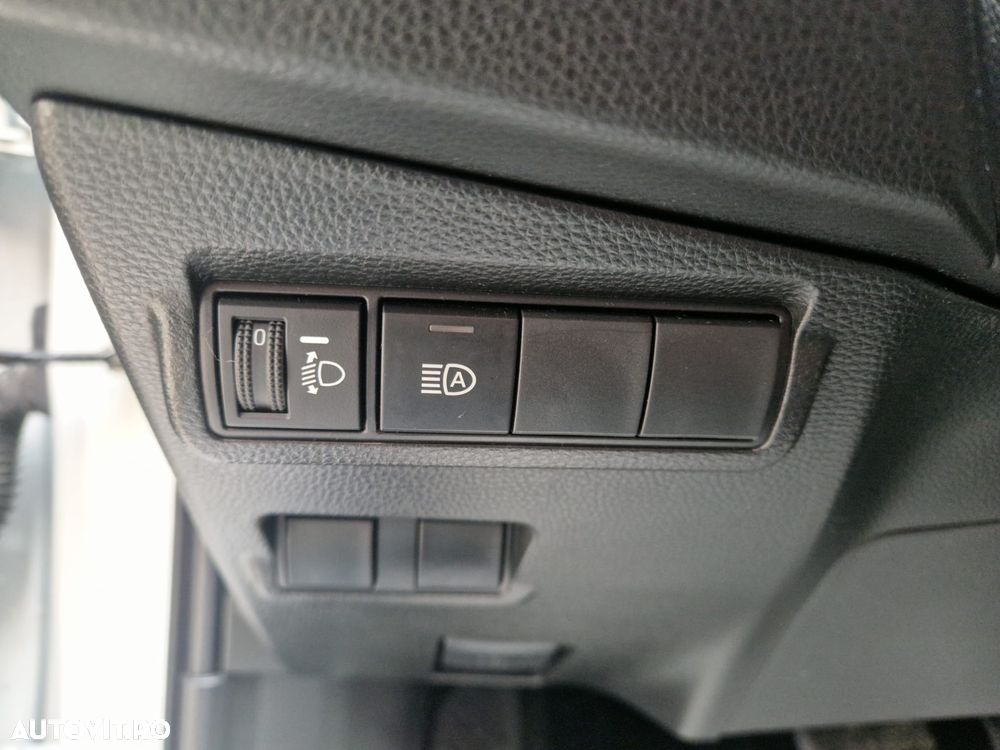 Toyota Corolla Cross - 11